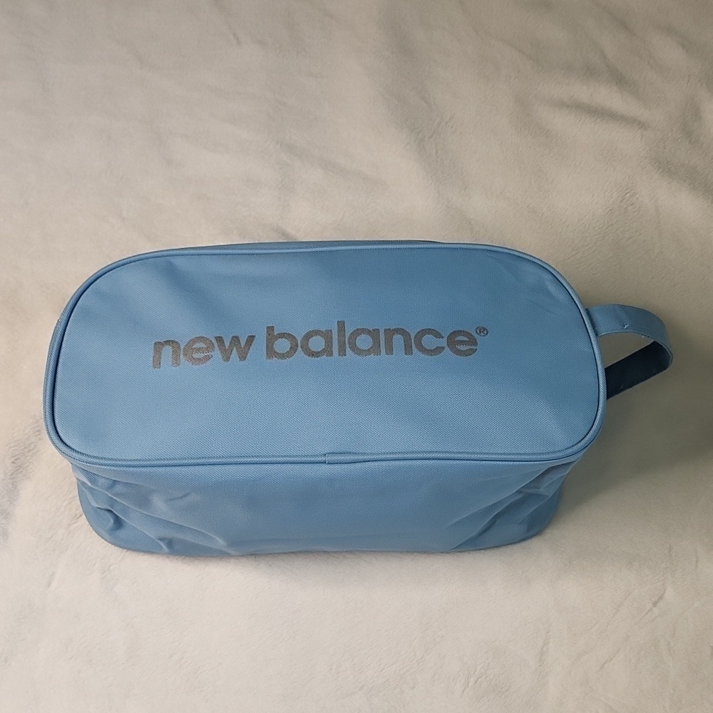 ❤️ New Balance Shoe Travel Bag. Baby Blue with Silver Print.
